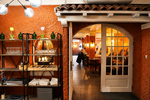 slide_{{ restaurant.titre }}_{{ media.id }}